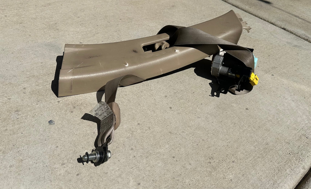 2005 Honda CRV Passenger side with trim